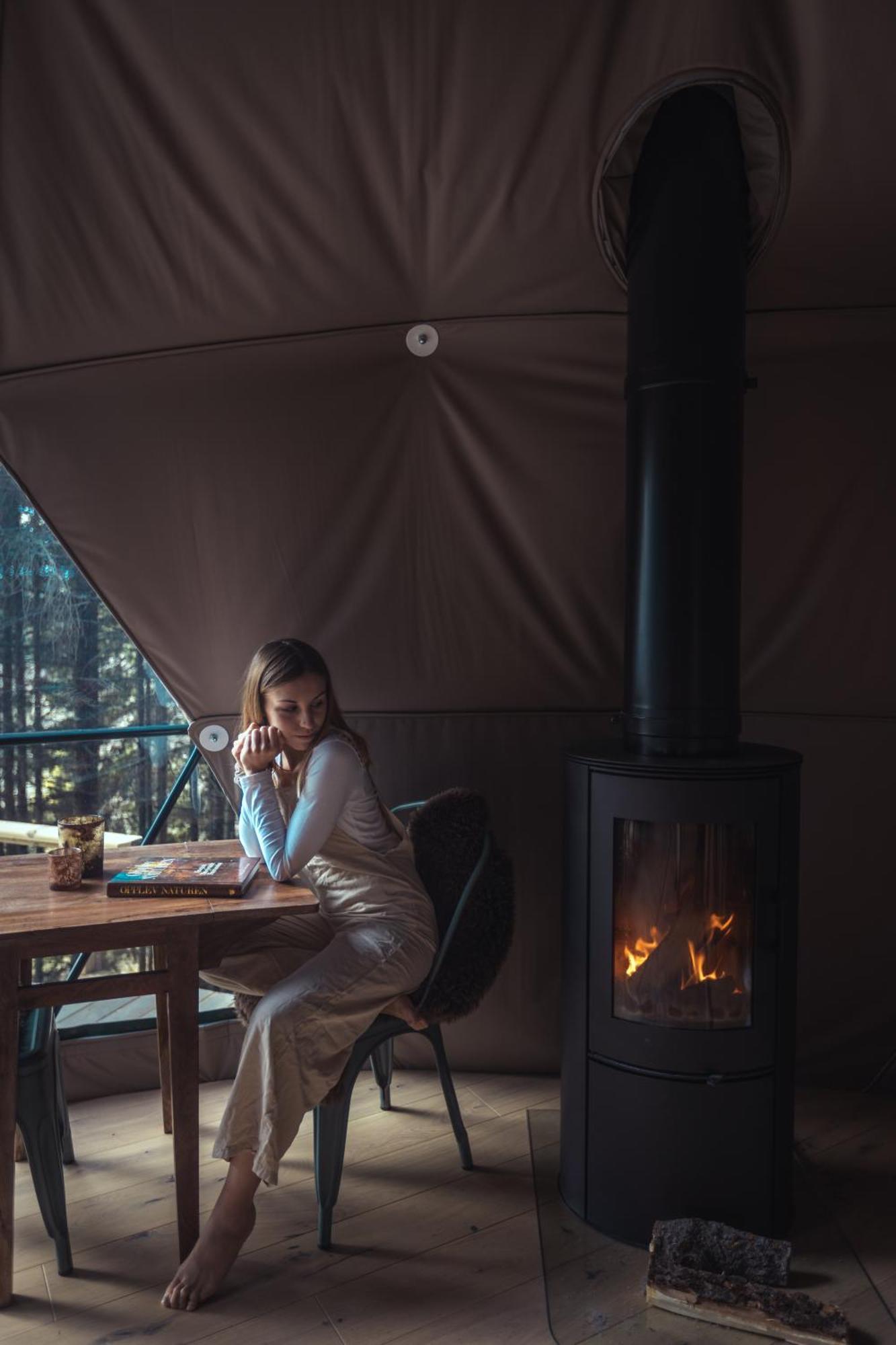 Wonderinn Riverside Arnes  Ngoại thất bức ảnh